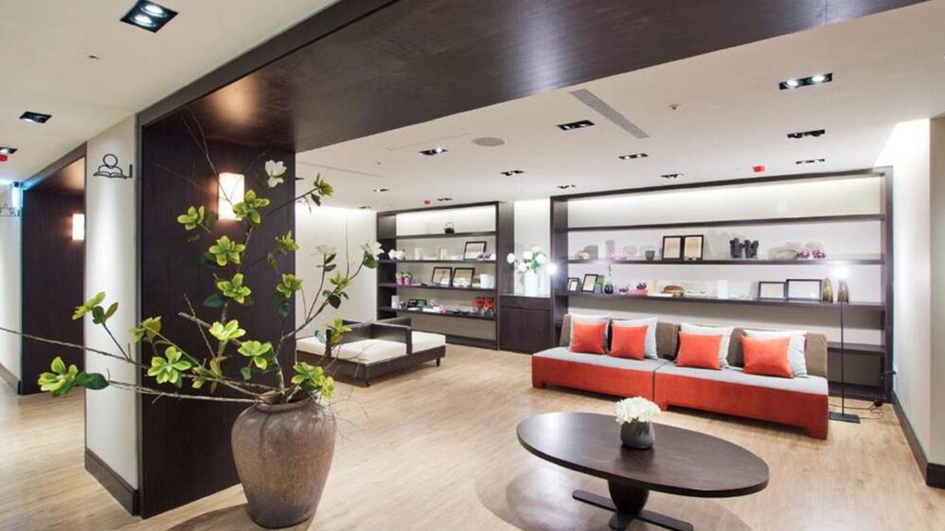 โรงแรม 53