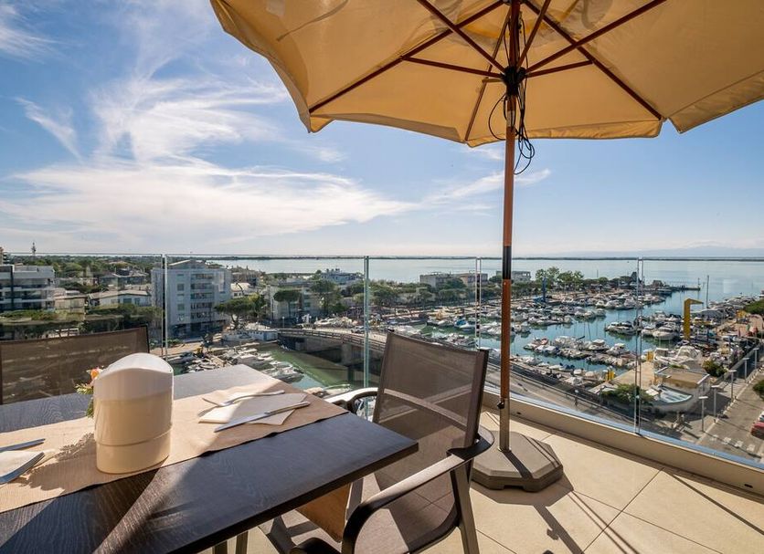 ระเบียง รูปภาพ