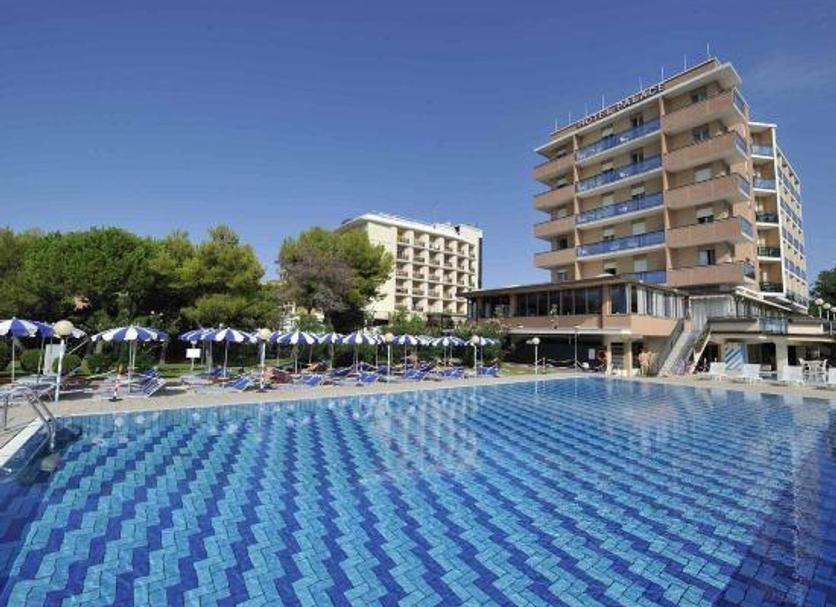 สระว่ายน้ำ รูปภาพ