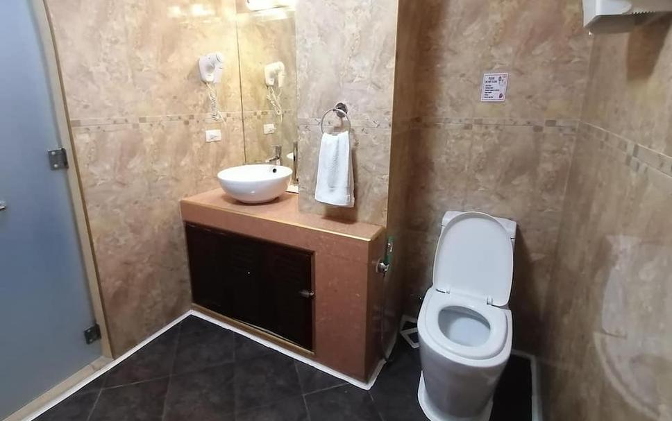 ห้องน้ำ