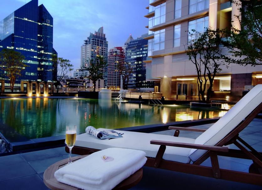 สระว่ายน้ำ รูปภาพ
