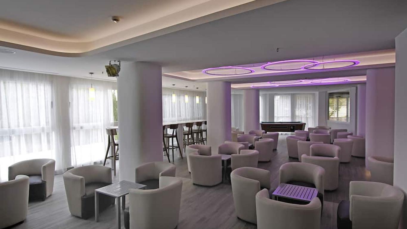 โรงแรม BG ปัมโปนา