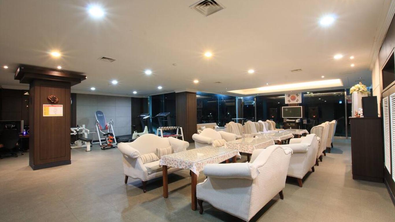 โรงแรมวาเลนไทน์