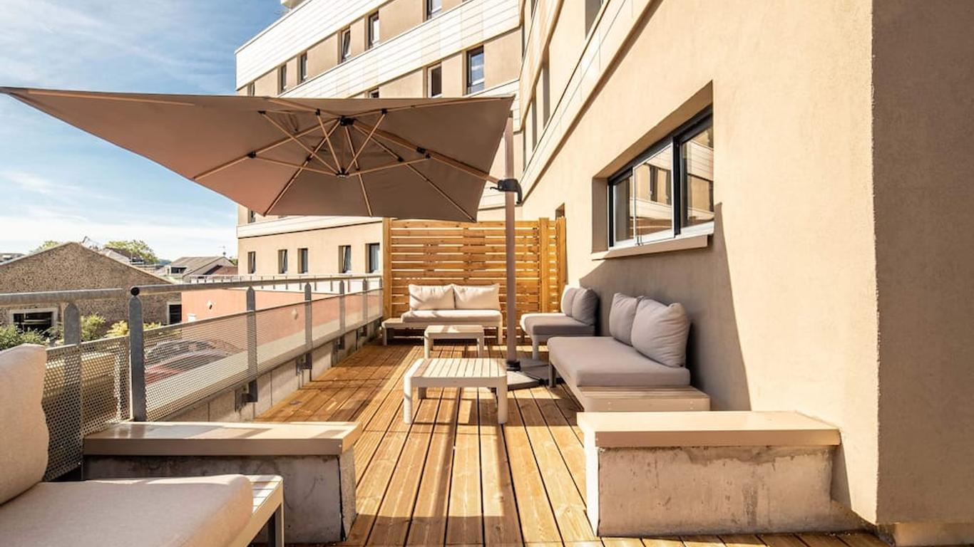โรงแรม B&B ลิมองการ์