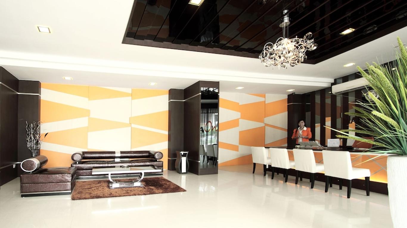โรงแรมนาโกยาวัน