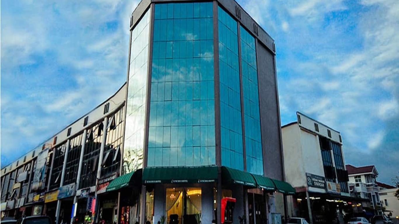 โรงแรมลัสเชียส