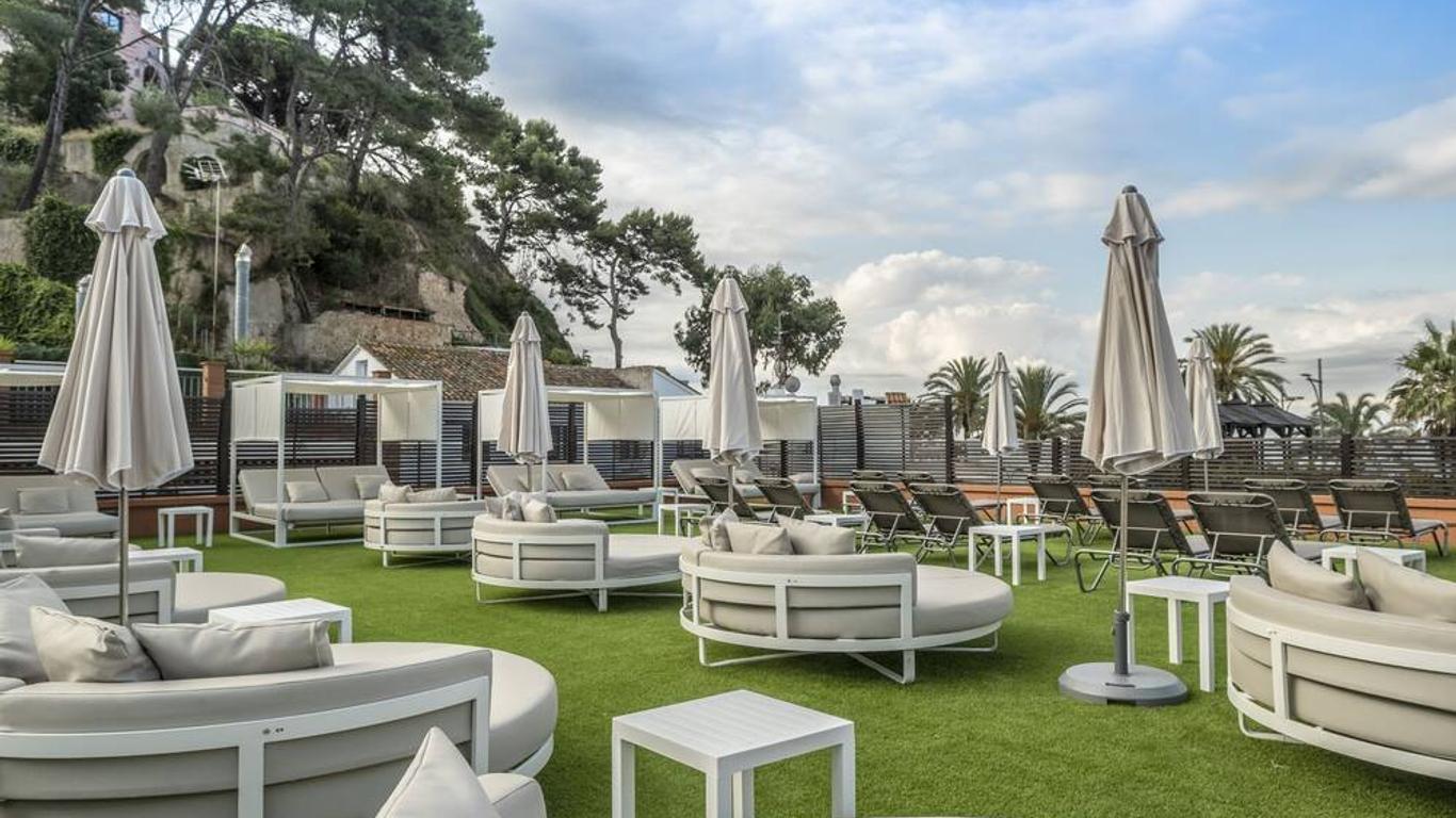 โรงแรม Rosamar & Spa