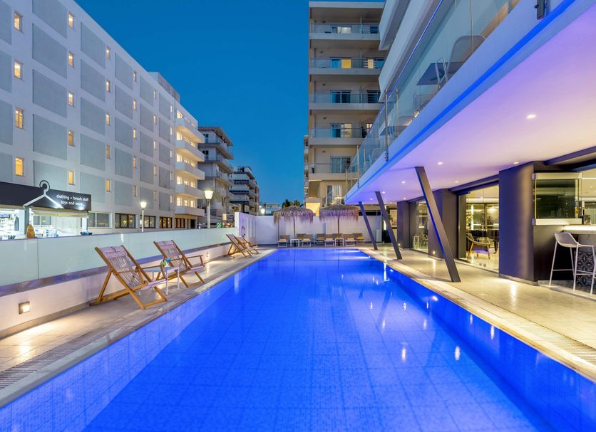 สระว่ายน้ำ รูปภาพ