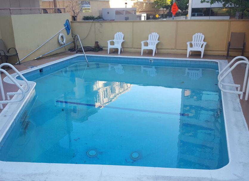 สระว่ายน้ำ รูปภาพ