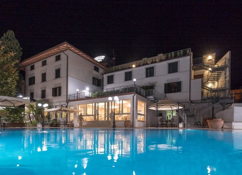 สระว่ายน้ำ รูปภาพ