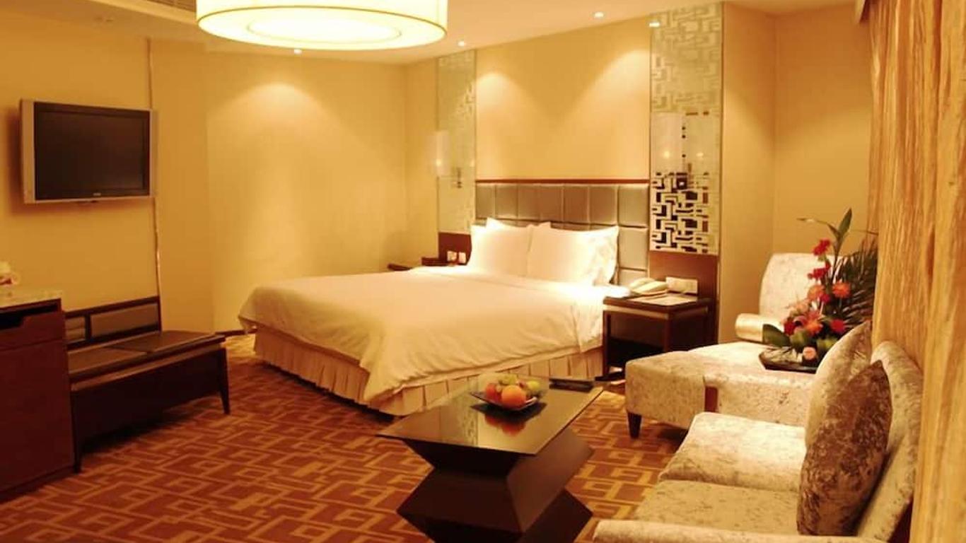 โรงแรมฟีนิกซ์ มองโกเลียใน