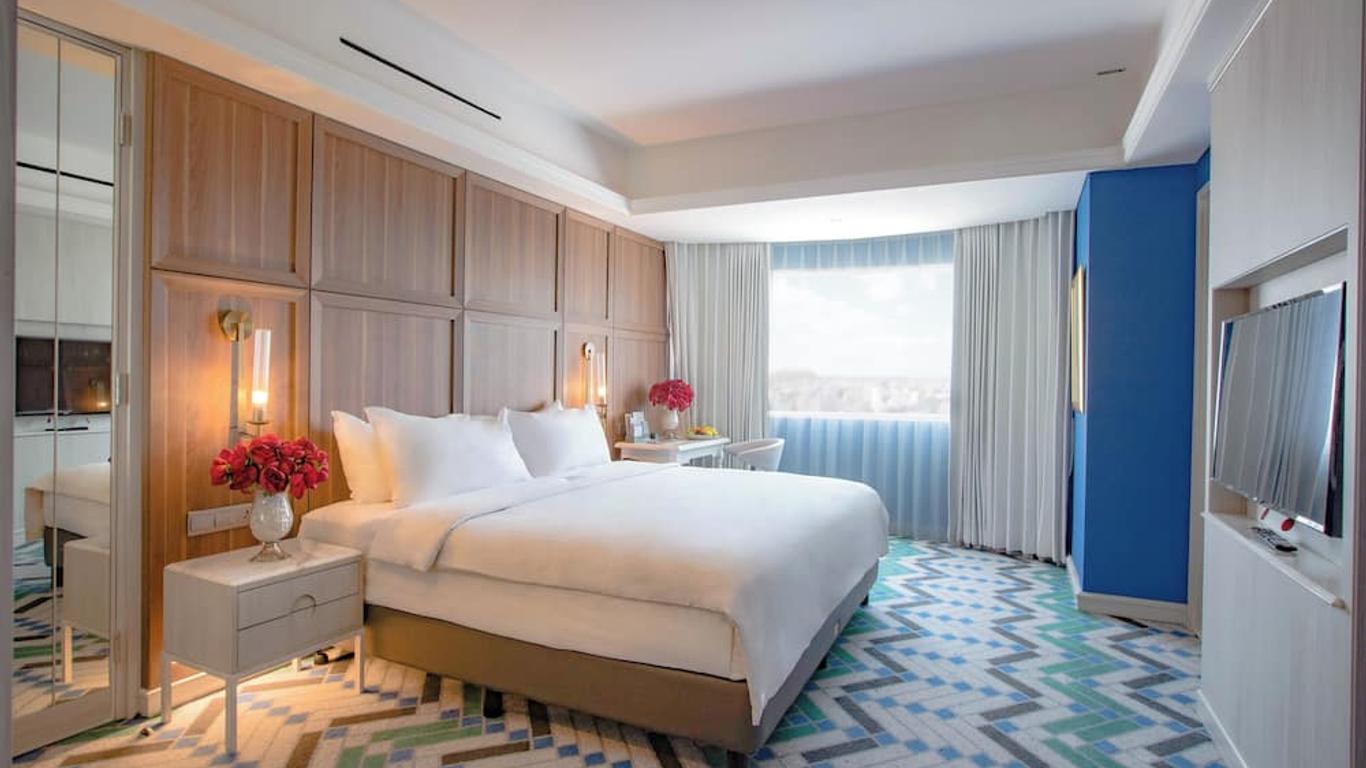 ชวาพารากอน - โรงแรมและเรสซิเดนซ์
