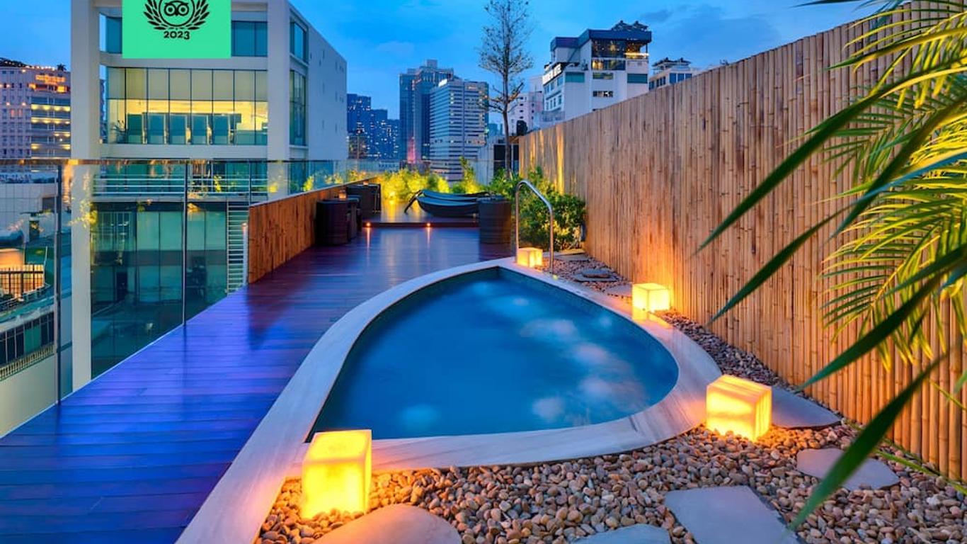 โรงแรมซิลเวอร์แลนด์มิน