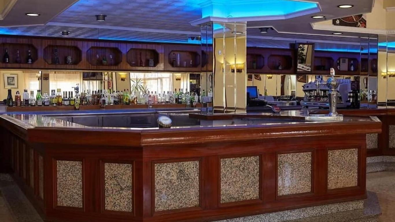 Hotel Moon Dreams La Lanzada โรงแรม Moon Dreams La Lanzada
