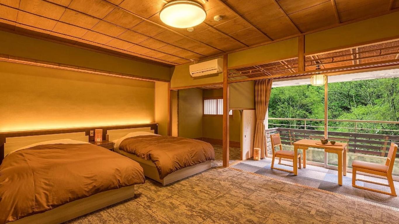 ยูกาอิ รีสอร์ท โยชิโนยะ อิโรคุเอน