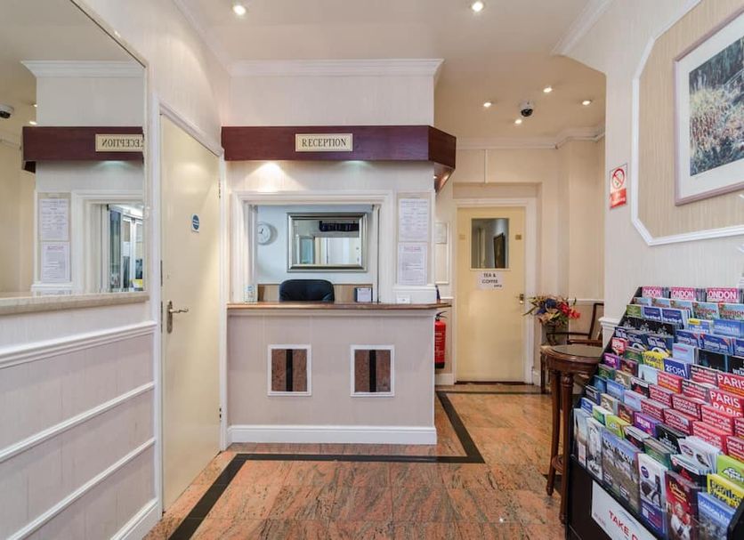 แผนกต้อนรับส่วนหน้า รูปภาพ