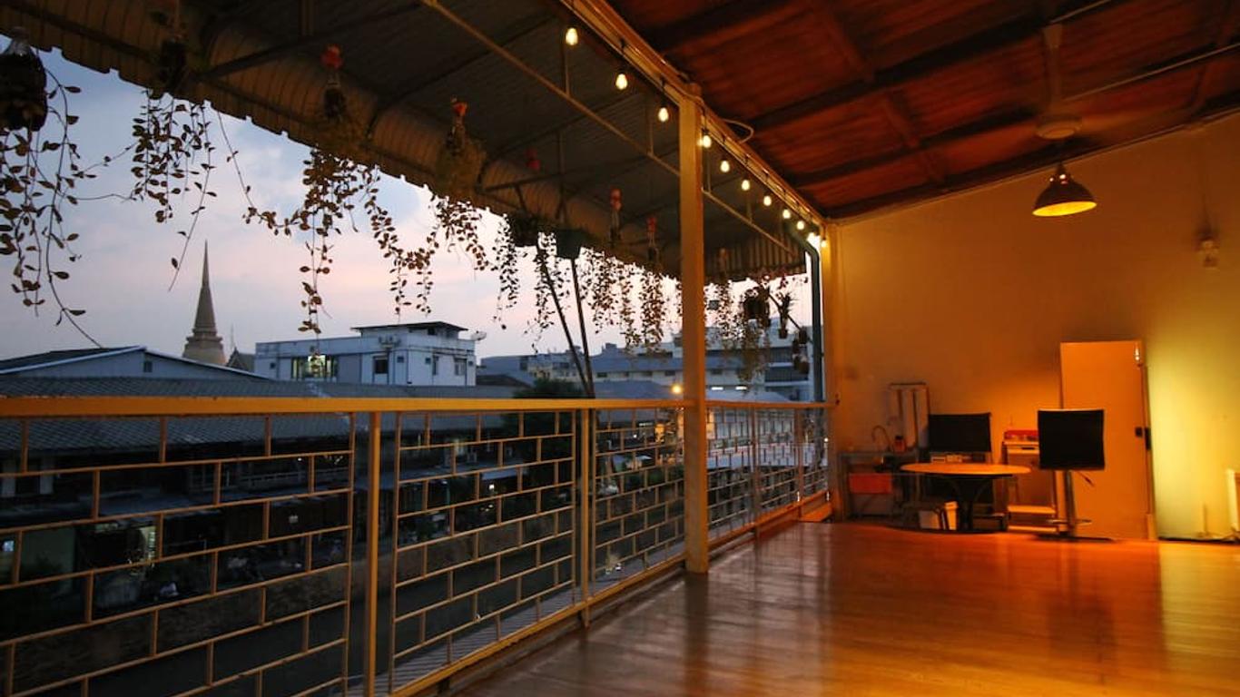 บ้านน้ำเพชรโฮสเทล