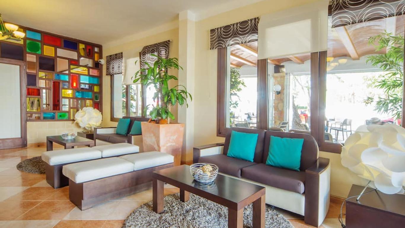 โรงแรม เซส ปุนทีเตส