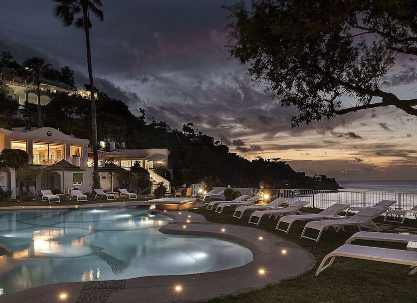 สระว่ายน้ำ รูปภาพ