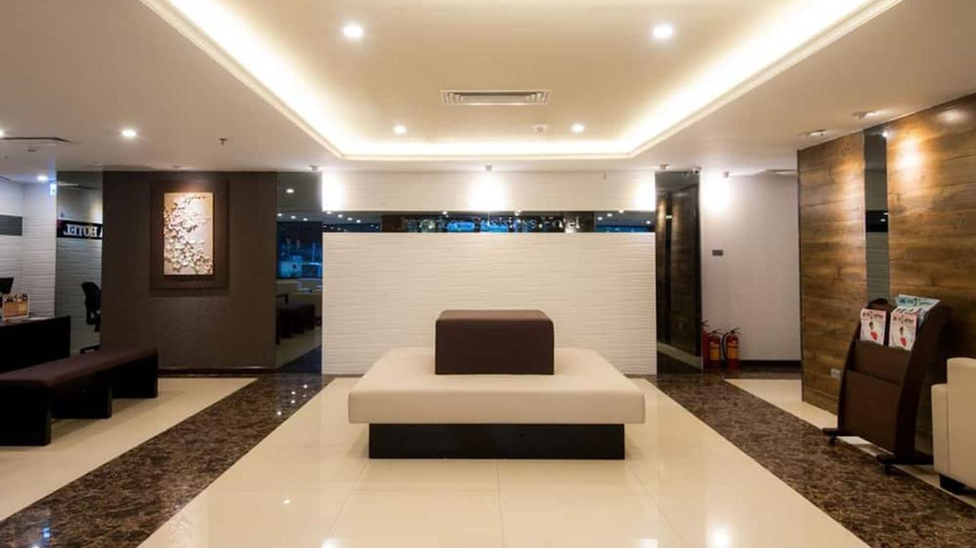โรงแรมซากุระ