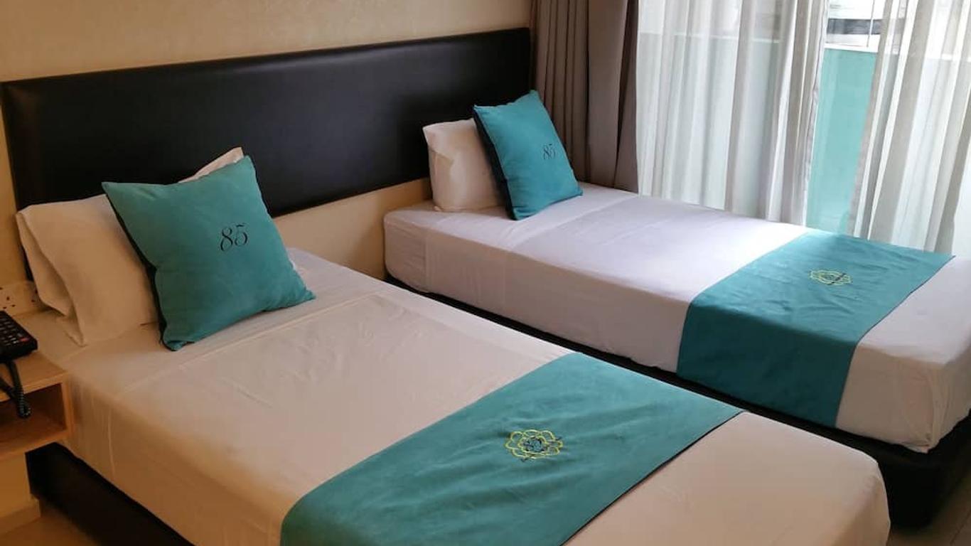 โรงแรม 85 บีช การ์เดน