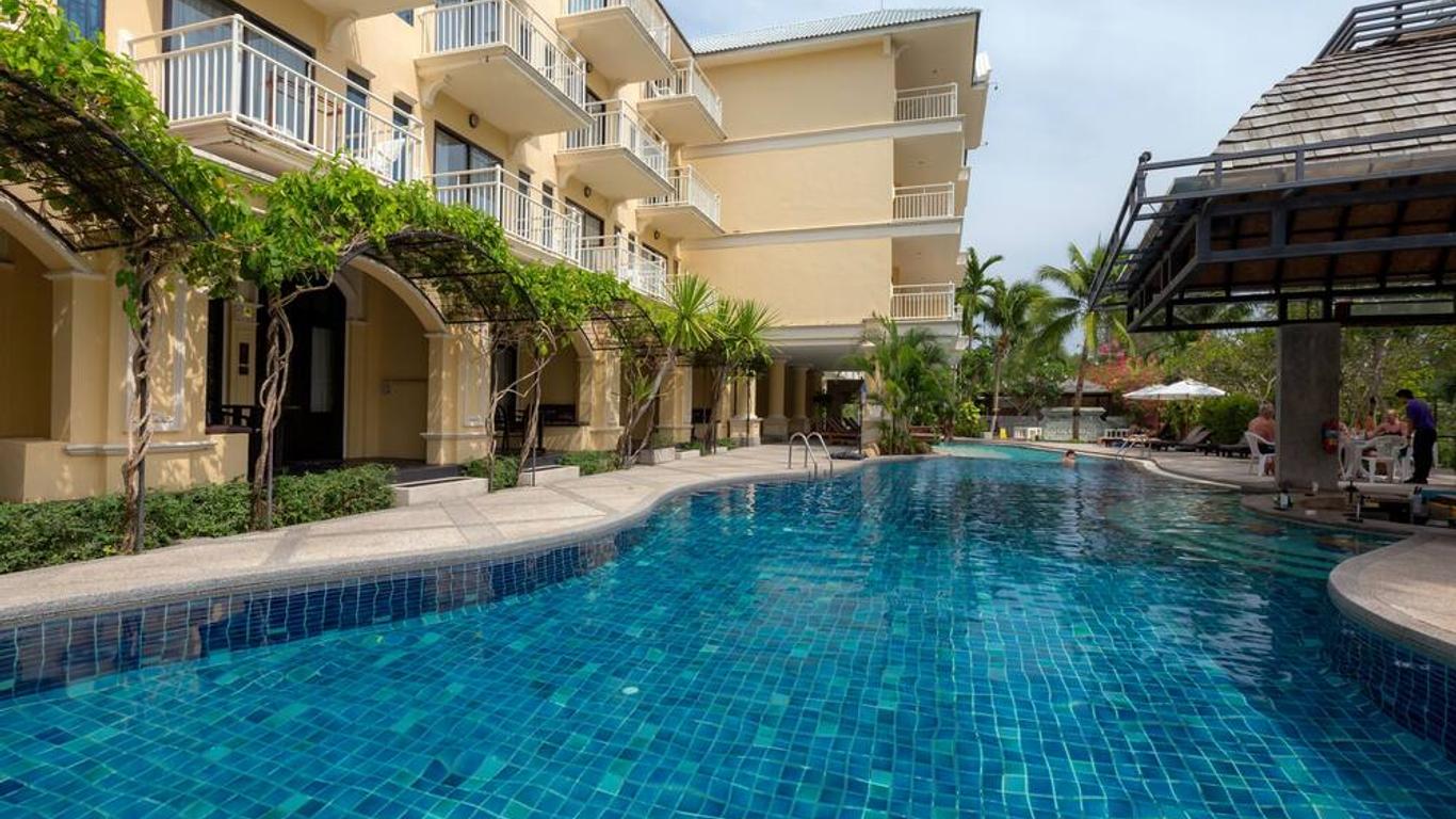 โรงแรมเดอะฟร้อน วิลเลจ