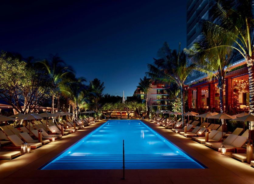 สระว่ายน้ำ รูปภาพ