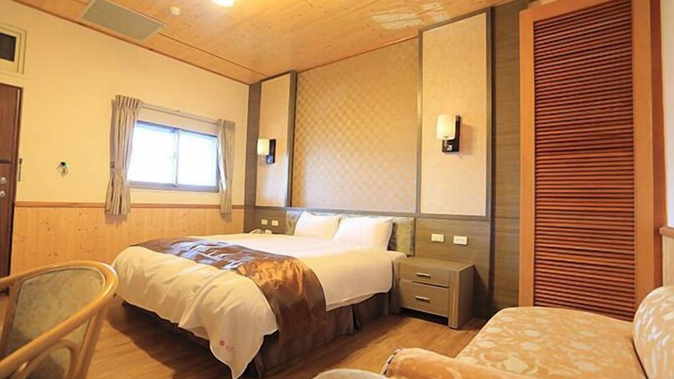 ดรากอนแมเนอร์รีสอร์ท