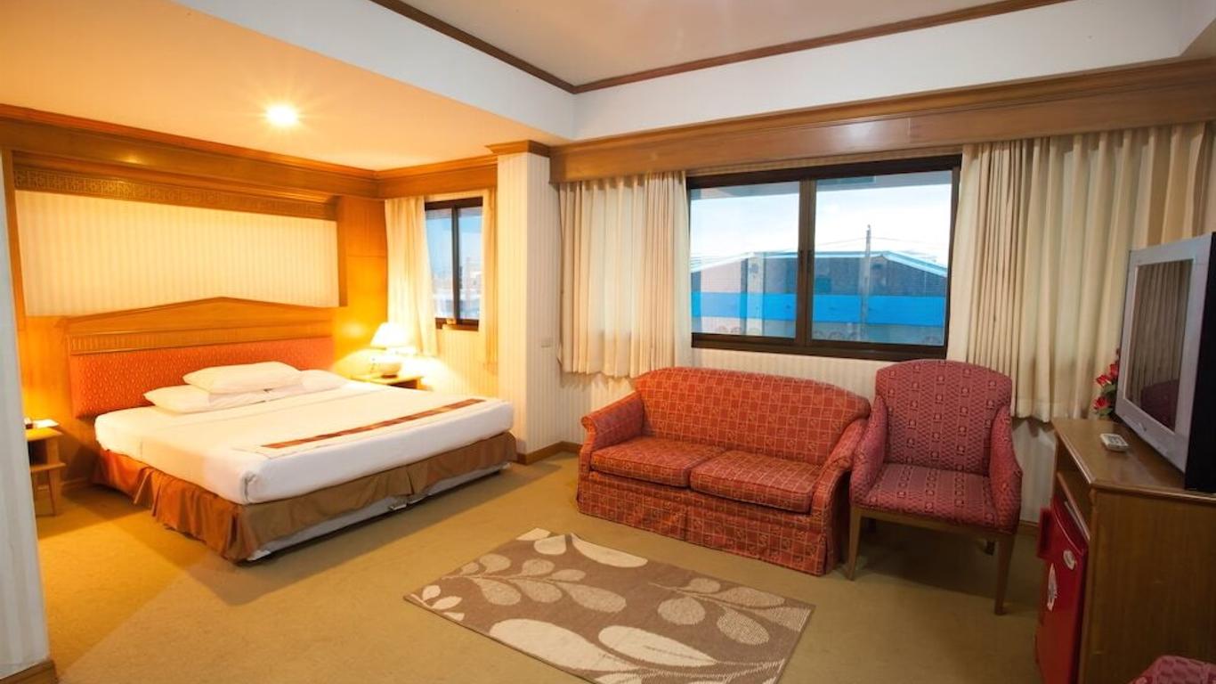 Imperial Sakon Hotel