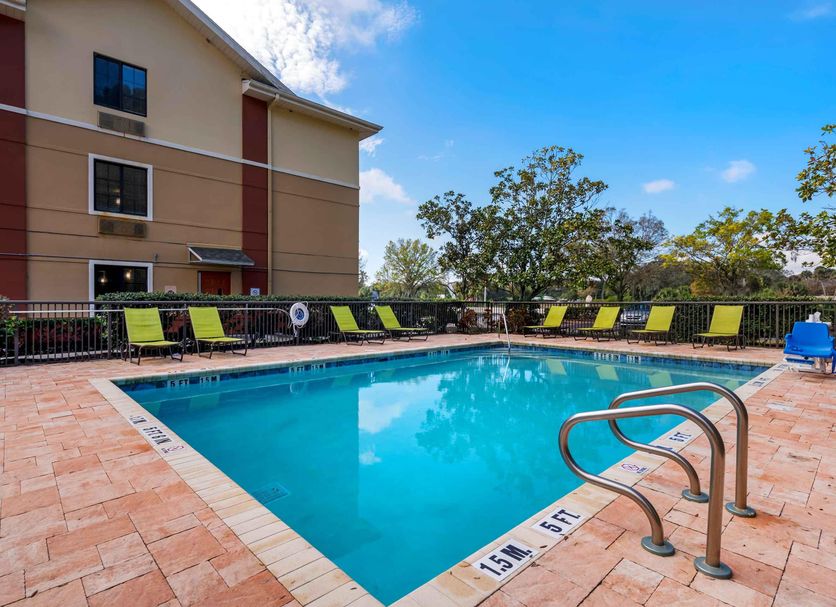 สระว่ายน้ำ รูปภาพ