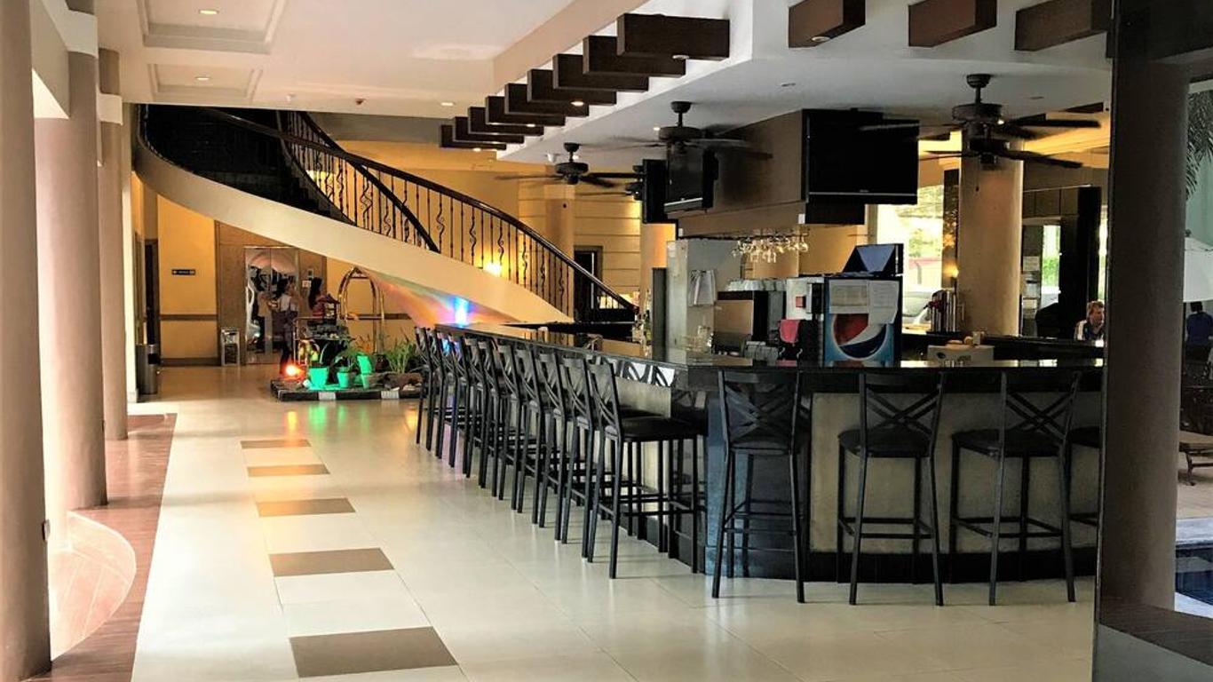 โรงแรมซาวันนาห์รีสอร์ท