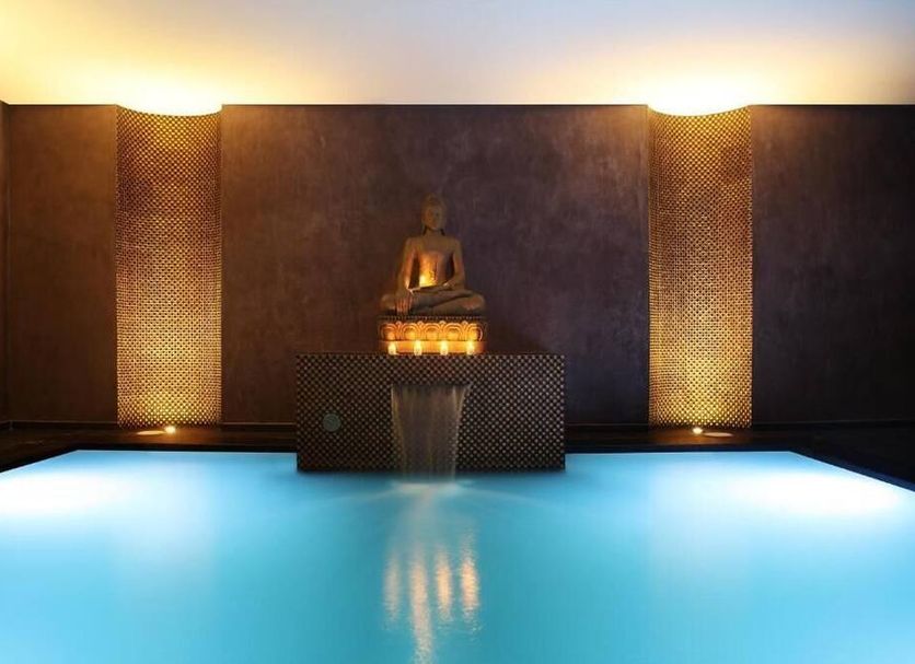 สระว่ายน้ำ รูปภาพ