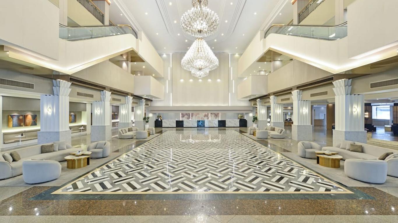 โรงแรมเดอะทวินทาวเวอร์ส