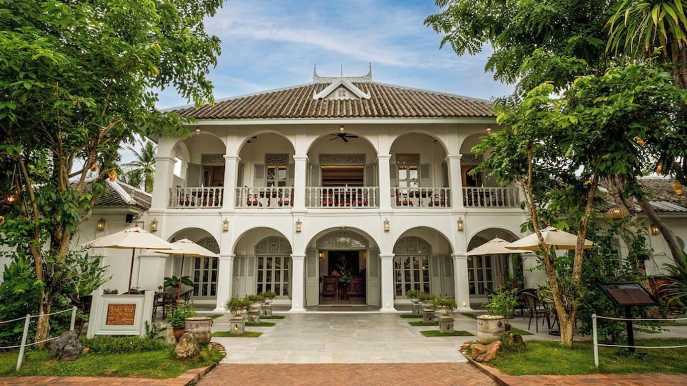 โรงแรมวิลล่า สันติ