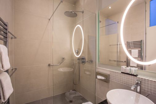 คราวน์พลาซ่า ปารีส เรปลูบลีก - ปารีส - ห้องน้ำ