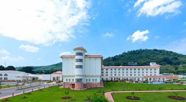 Ledger Plaza Bangui - Bangui - Outdoor view