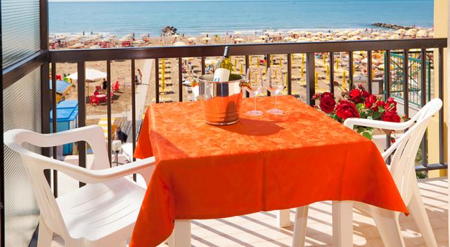 Hotel Michelangelo - Caorle - Patio