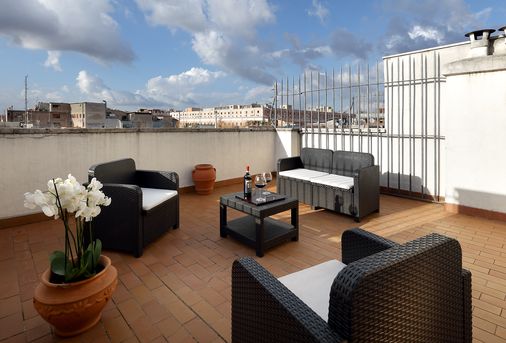 เอ็กซ์ อินเตอร์เนชั่นแนล พาเลซ - โรม - ระเบียง