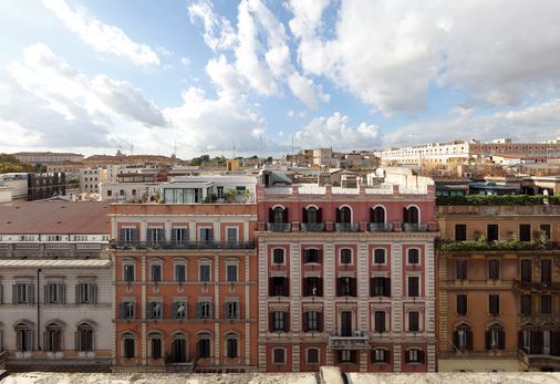 เอ็กซ์ อินเตอร์เนชั่นแนล พาเลซ - โรม - อาคาร