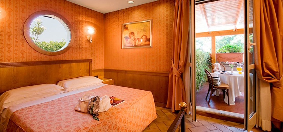 โรงแรมคอมฟอร์ท โบลิวาร์ - โรม - ห้องนอน