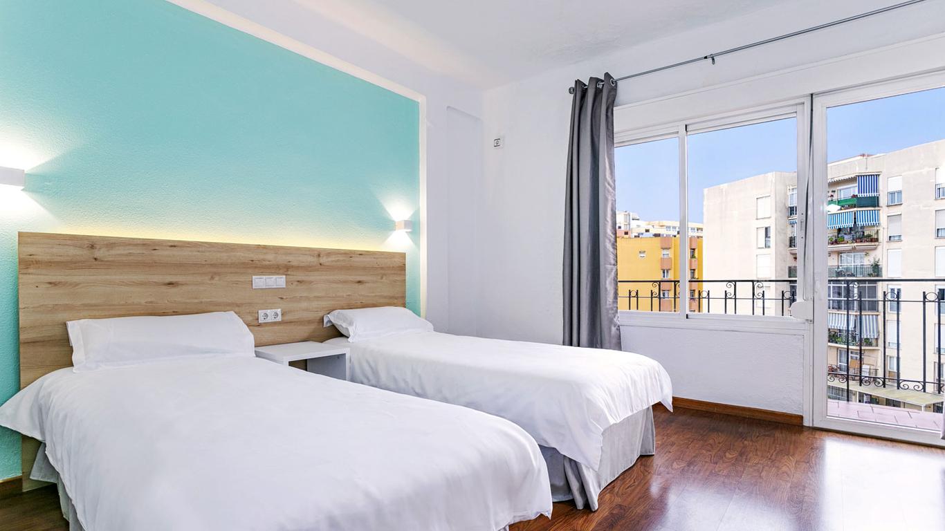Hotel Torremolinos Centro by Croma โรงแรมโตรเรโมลิโนสเซนโตร โดย โครมา