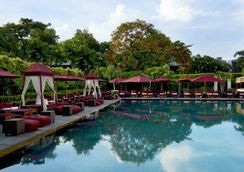 โรงแรมสุโขทัย กรุงเทพ - กรุงเทพมหานคร - สระว่ายน้ำ