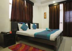 Fabhotel Majestic East Of Kailash - New Delhi - Bedroom