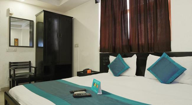 Fabhotel Majestic East Of Kailash - New Delhi - Bedroom