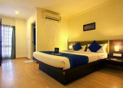 FabHotel Park Inn - Bangalore - Bedroom