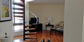 Oakwood at Exeter Towers - Boston - Living room