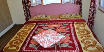 Hotel New Suriya - Srinagar - Bedroom