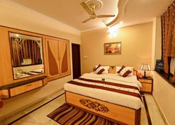 Hotel Mahima - Gwalior - Bedroom