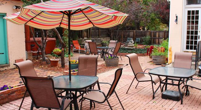 Adagio Bed & Breakfast - Denver - Patio